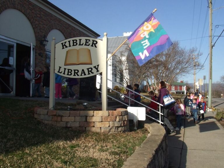 Children entering Kibler Library opening event